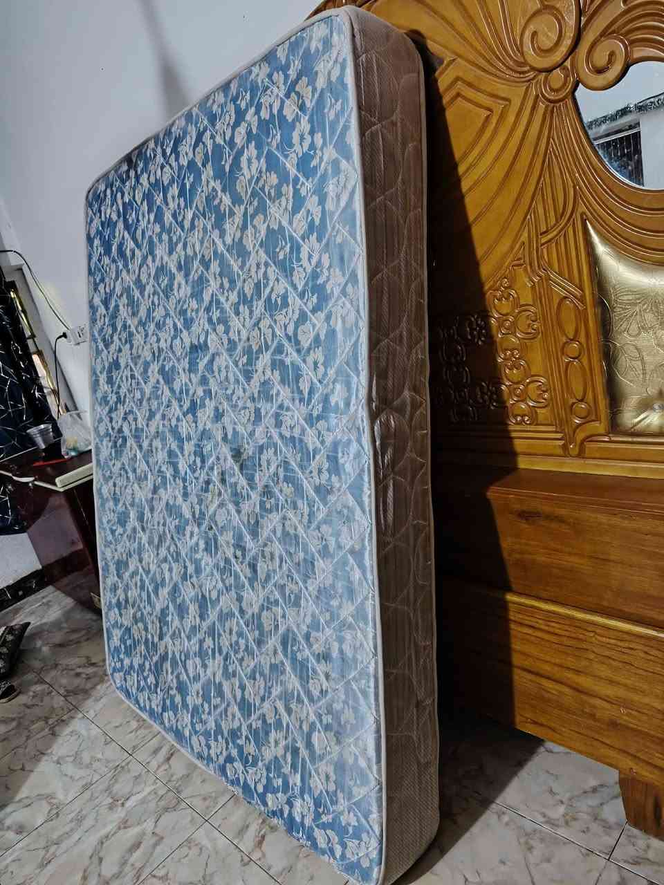 غراض للبيع مكلفه بنشر تصلو على رقم ***********هاذ رقم لسعار يم راعيهن
