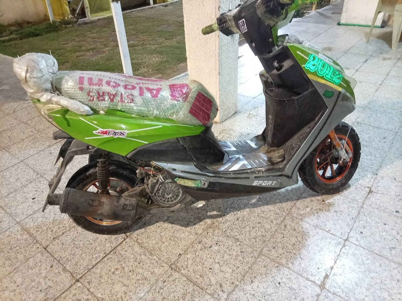 دراجه للبيع شغاله السعر 300 وبيها مجال التواصل على رقم ***********
