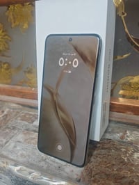 هونر ٢٠٠ • ٢٥٦ • شاحن ٣٥ واط