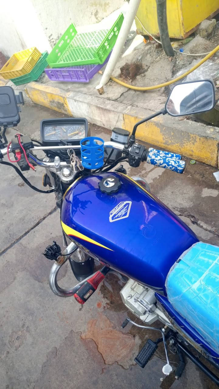 سلام عليكم دراجه ايراني للبيع رقم وسنويه وباسمي المحرك مفتوح السعر مليون و ١٠٠ قفل الاستفسار ***********
