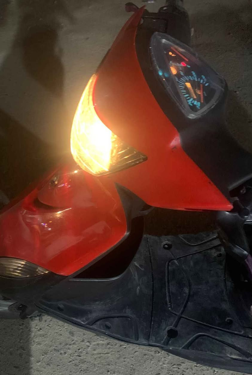 السلام عليكم دراجه ماكس عدله كامله كلشي شغال نكره سلف شغل واطلع ما عوزه شيء مكاني بصرة الجبيلة
اني مكلف بنشر رقم صاحب دراجه
*********** 
اتواصلو وياه 
سعر ٦٠٠ وبيه مجال أن شاء الله البصرة, العراق
