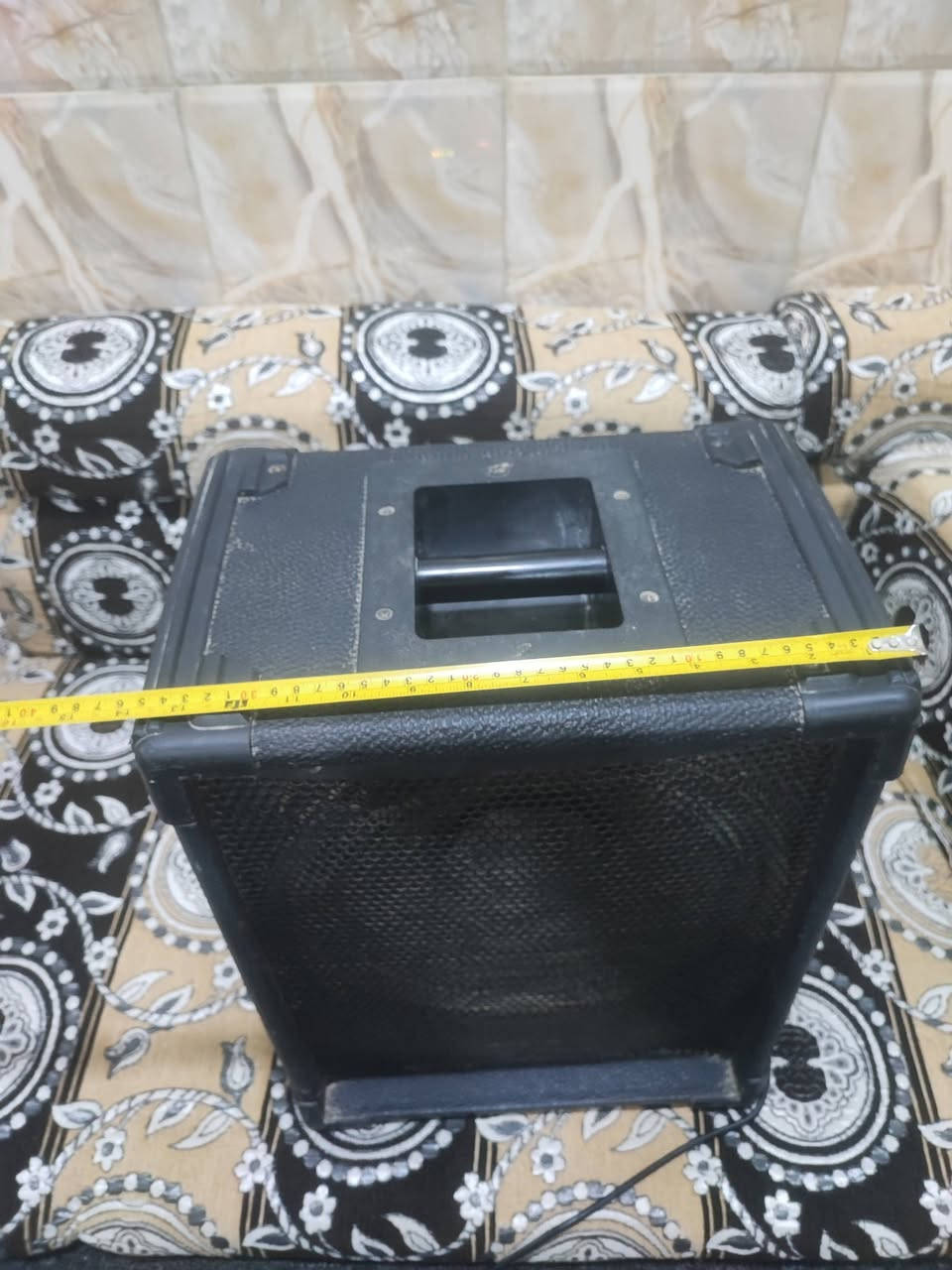 جهاز قرايه حجم كبير قياس السماعه 12انش نظافه عاليه يشتغل ع الكهرباء والبطاريه بي بلوتوث السعر 150 الف موجود توصيل لجميع المحافظات ***********
