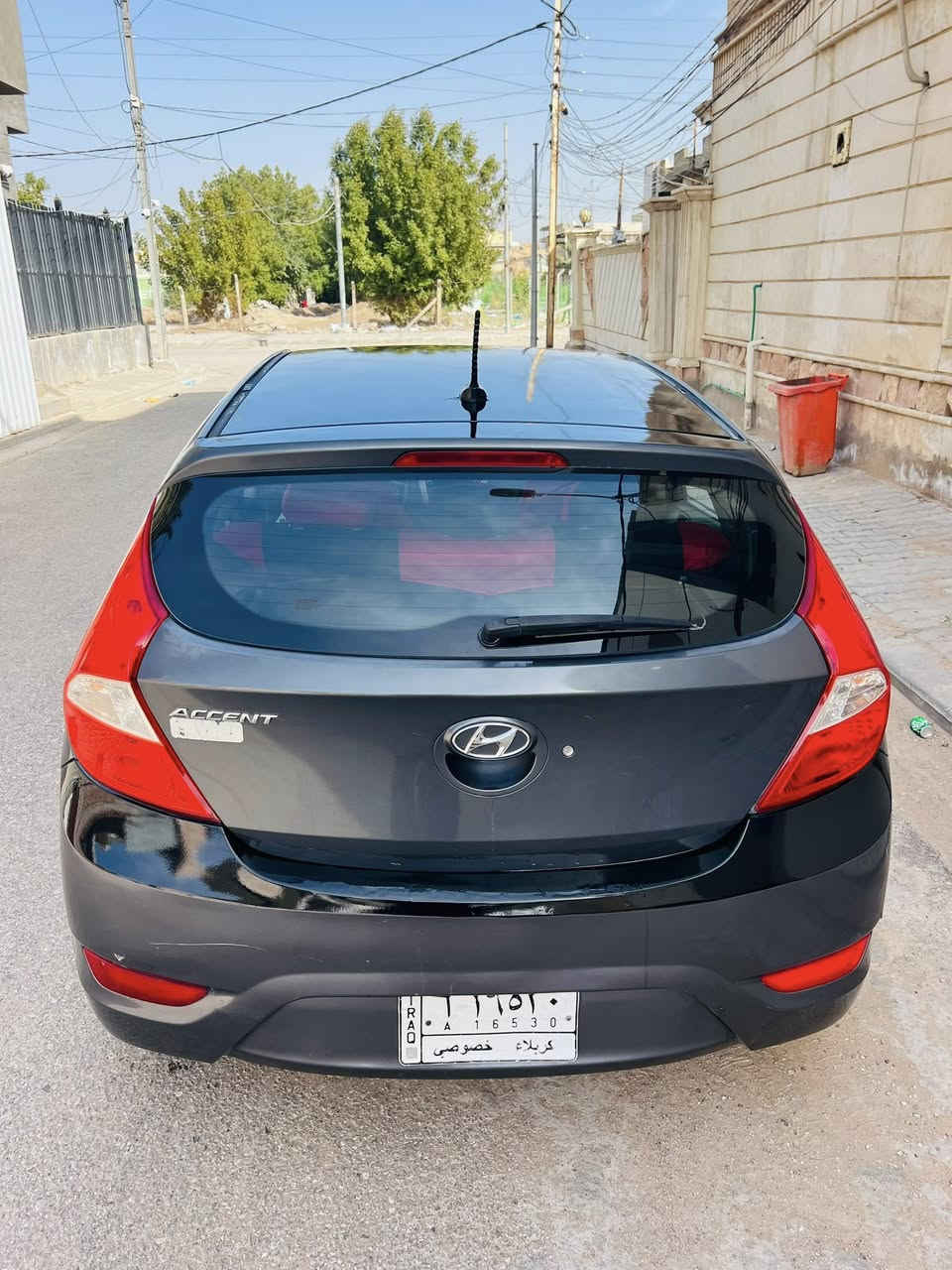 السلام عليكم
البيع اكسنت 2012 محرك1600 جديد
وارد امريكي رقم كربلاء بسمي
بيه قطعتين صبغ وطعتين كلير
شاصي امامي بي تعديل بصيط
السياره جديده كامر شاشه تبريد جاهزه من كلشي اي نقص مابيه السعر 74 بيع فقط 
مكاني النجف قريب مطعم الخيمه ***********
