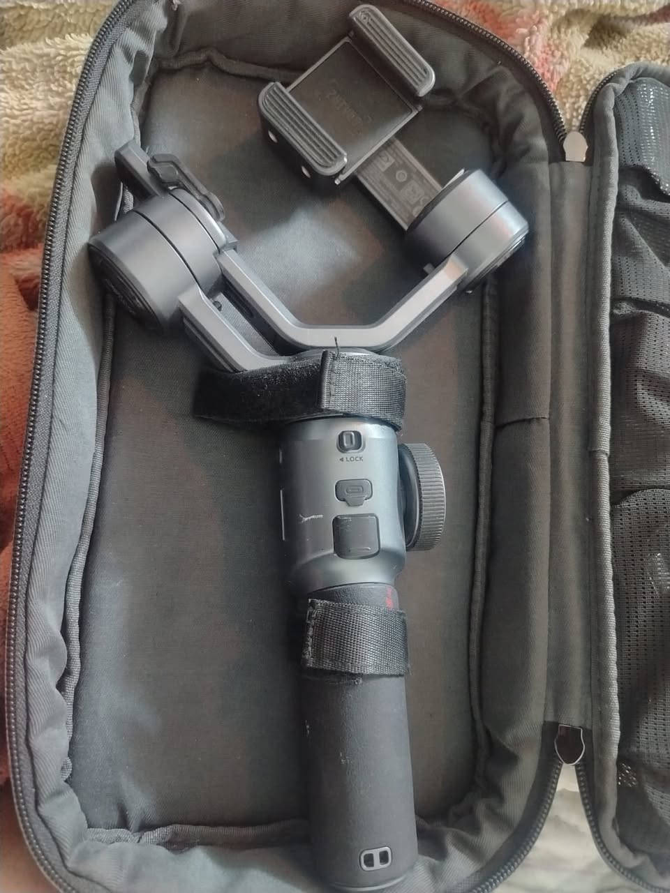 مانع هتزاز اصلي . ومن شركه فخمه ونضيفف كلش  قيم بلي يرضي الله
