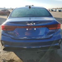 فورتي2024 أمريكي ماشيه 23000 سعر 153 وبيه مجال 07762329322