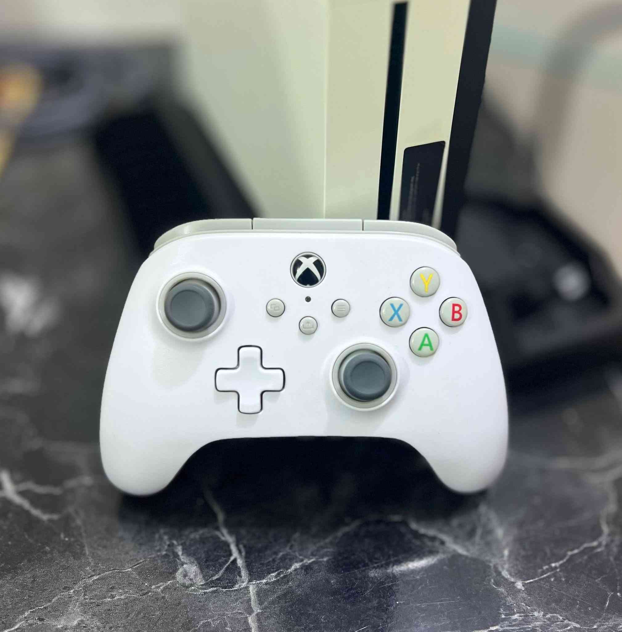 🎮 للبيع: جهاز Xbox One S بحالة ممتازة

 المساحة: 1 تيرابايت (تتحمل ألعاب قوية وضخمة).

: جوستك () أصلية نوع PowerA (سلكية/واير) أداء سريع واستجابة خرافية بدون تأخير.

 🔌 الملحقات: كامل غراضه وملحقاته الأصلية (واير الطاقة وواير الـ HDMI).
السعر:
175ألف دينار عراقي (بي مجال بسيط

 🏠 العنوان: بغداد - الدورة.

 📞 رقم الهاتف: *********** واتساب متواجد مازنجر
