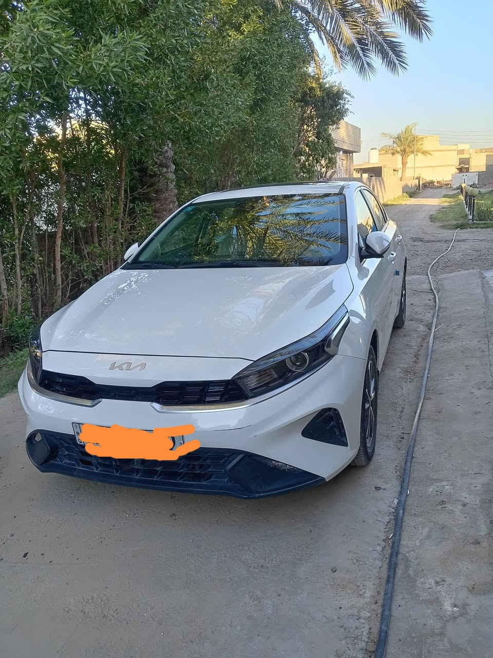 السلام عليكم
سيارة سيراتو موديل ٢٠٢٤ للبيع 
ماشية ٣٠
مكفولة كفالة عامة
محرك ٢٠٠٠
فتحة سقف
رقم بغداد
السيارة بأسمي تحويل ثاني يوم
العنوان مكان السيارة بغداد الكرخ
للأستفسار الإتصال بالرقم ***********
