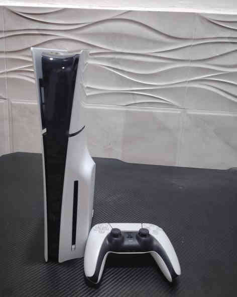 PS5 مستخدم للبيع بنظافه ٪99
الملحقات البيع ✅
______________
PS5 + شاشه+ UBS أبو 1500+ ميز كيمنك فايبر كلاس
______________
مواصفات الجهاز ✅
PS5 سليم نسخه الامريكيه 
ذاكره 1TB
______________
مواصفات شاشه ✅
شاشه ألعاب من BLACk WOLF ✅
حجم الشاشه: 27 بوصه
أنحناء الشاشه: مسطح
تقنيه الإضاءة الخلفيه :LED
وضع الشاشه:Full HD
أقصى دقه:1080×1920
نوع لوحه:lps
معدل تحديث القياسي: 165 هيرتز
زمن الاستجابه: 1 مللي ثانيه
الألوان المدعومة :16.7 مليون
السطوع النموذجي :250 شمعة
زاويه العرض الافقيه :178 درجه
زاويه العرض الرئيسيه:178
______________
العنوان: البصره 
رقم الهاتف :***********
______________
السعر: 800 ألف
