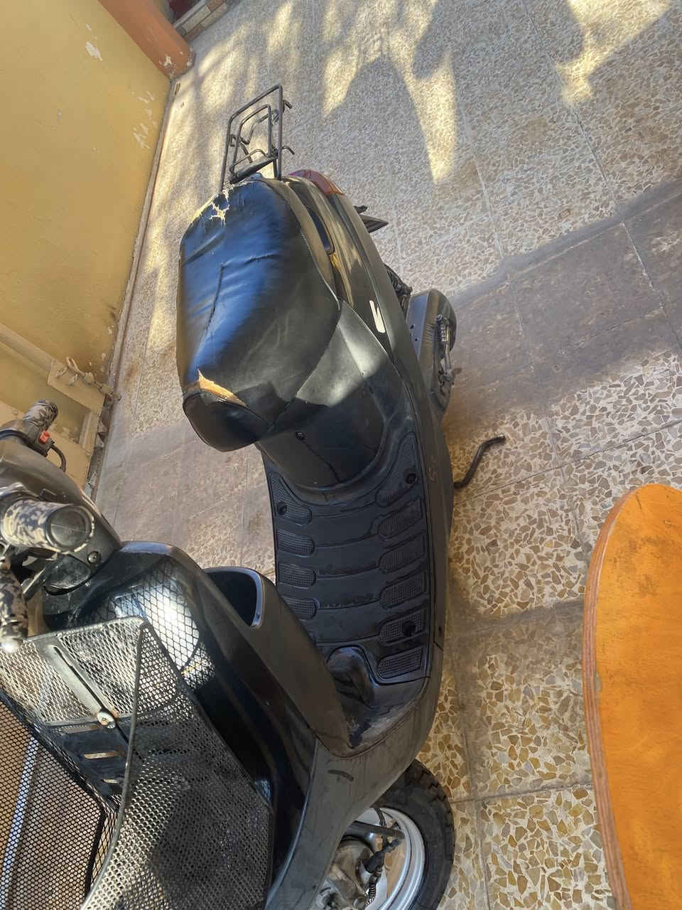 بوتين دبل سكريته نص فول  من شحن يمنا متروك كلو شغال. شرط محرك شرط ونه مابي سلف شغال محرك نشط ٤٧٠ شراي تصل ***********
