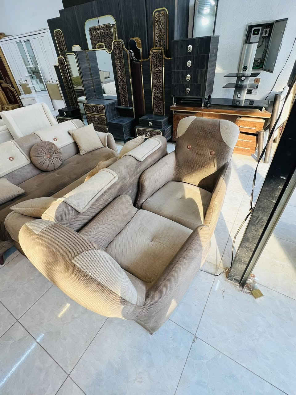 تخم تركي 7مقاعد نضيف مابي اي ضرر سعره 500متوفر توصيل


**إذا كنت صاحب هذا الإعلان وتريد حذفه لأي سبب، رجاءا أرسل رسالة إلى الدعم الفني**