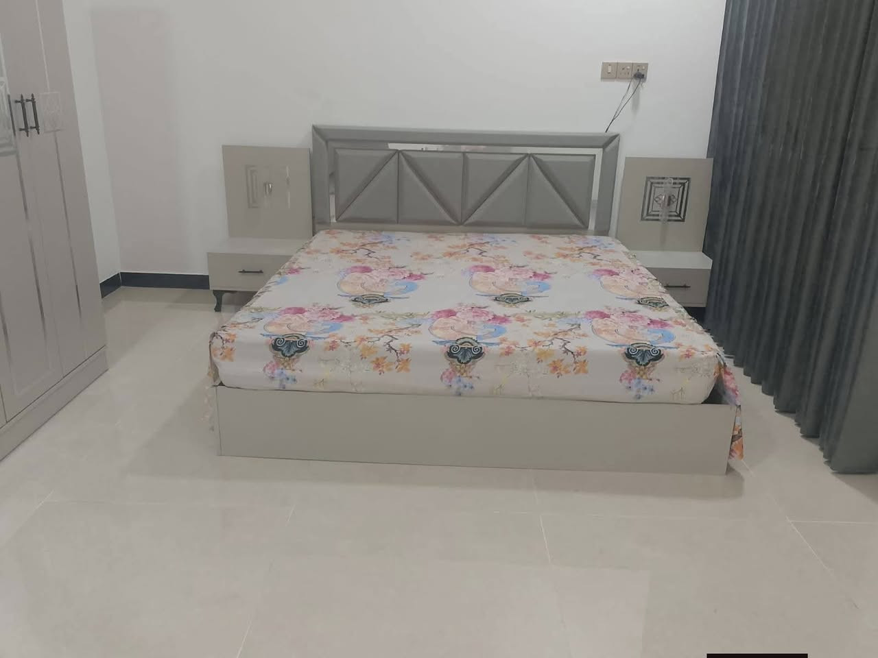 للبيع غرفه نوم  خمس قطع سعر ٤٥٠ وبيه مجال ع خاص
فلوجه الجغيفي الثانيه


**إذا كنت صاحب هذا الإعلان وتريد حذفه لأي سبب، رجاءا أرسل رسالة إلى الدعم الفني**