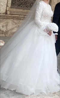 فستان • للبيع او للايجار • سعر تحفة