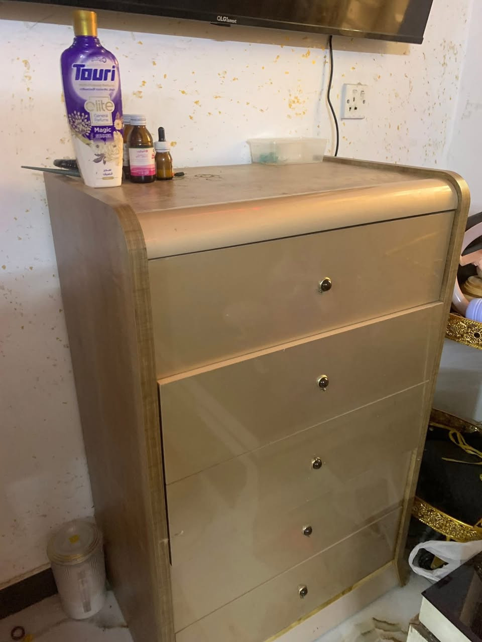 غرفه تركيه مستعجل عبيعتهه مكاني بغداد العبيدي السعر اريد افرغ البيت اليوم٢٥٠ ‭***********‬ الشراي يراسلني وات ساب وبلخدمه
