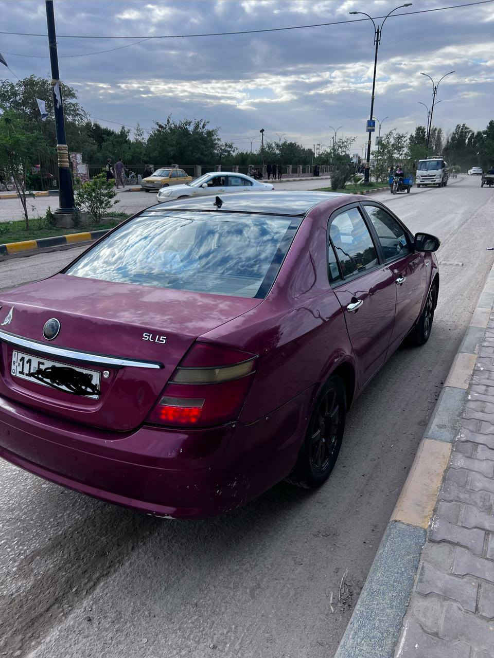 السلام عليكم جيلي 13 مكفوله كفاله عامه بس بيها طخه بالبنيد تبريد شغال السياره خير من الله نضيفه مكينه برغي مامفتوح بيها تجي تفحص وبيك خير ودلل السعر الاتصال علا رقم مكاني الديوانية رقمها بابل  ***********
