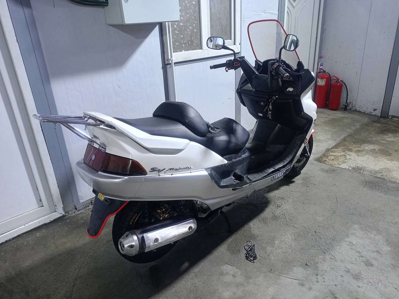 السلام عليكم اخوان دراجه ماجسته نظيفه خير من الله للبيع السعر 500 بيع او مراوس مكاني بغداد كراده شراي يتصل بيا رقم او واتساب ***********
