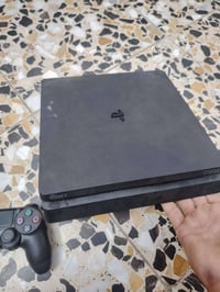 بلي 4 سلم ذاكرة 512 اشتراك بلس اونلاين الاقراص جي تي اي وفيفا 25 وكلفد...