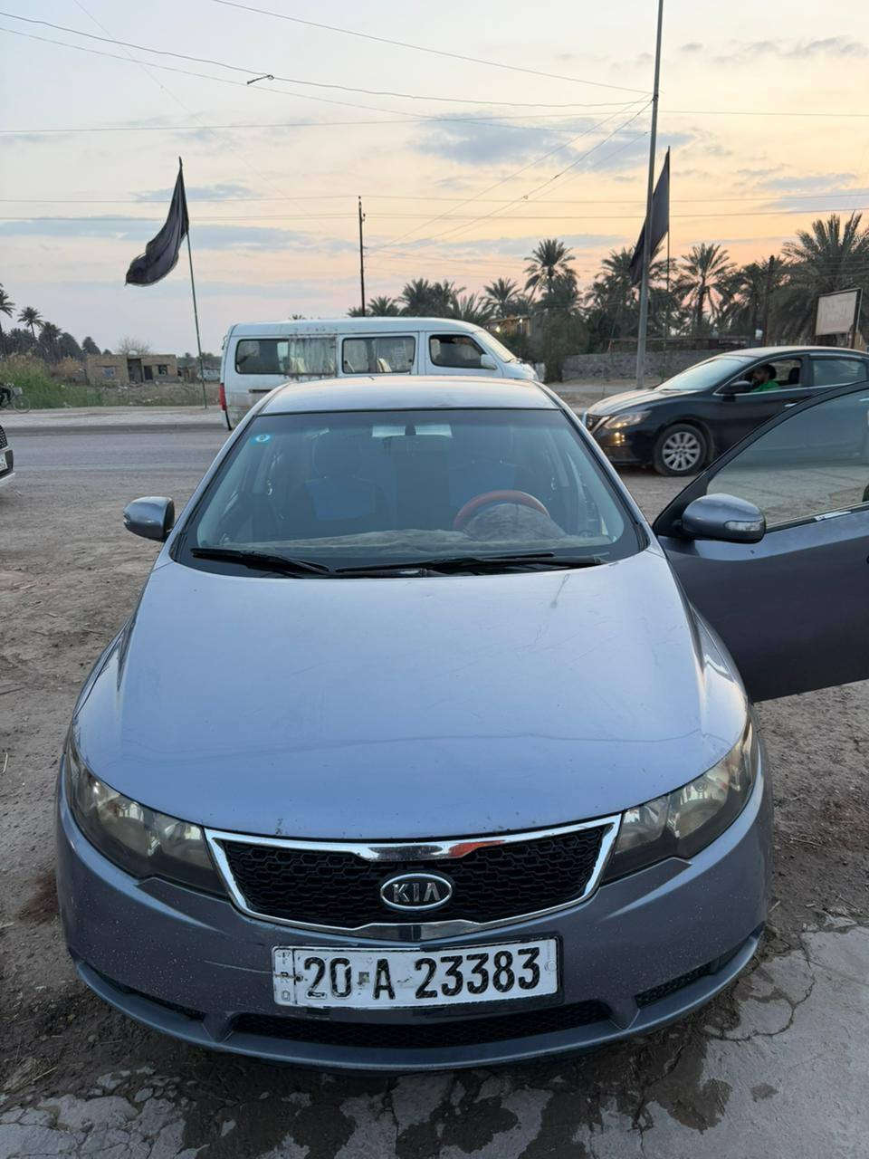 السلام عليكم سيراتو 2009 خليجي 
مكينة جديدة كير وحدادية جديدة 
بيها باب الورة السايق معمر ومصبوغ 
السعر 84$ 
***********
