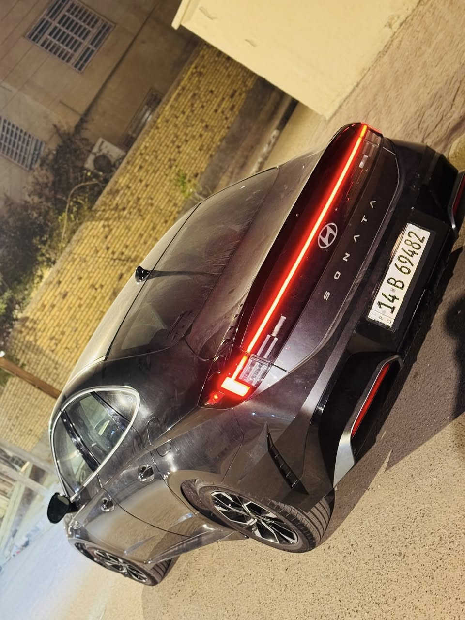 سلام لبيع سوناته مديل 2024 شكل الجديد حادث جملق بنيد فول موصفات بدون بانورنا  شفتات السترين بصمه شاشه بزيره ماشيه 3000  رقم بصره حره بسمي رقم ***********
