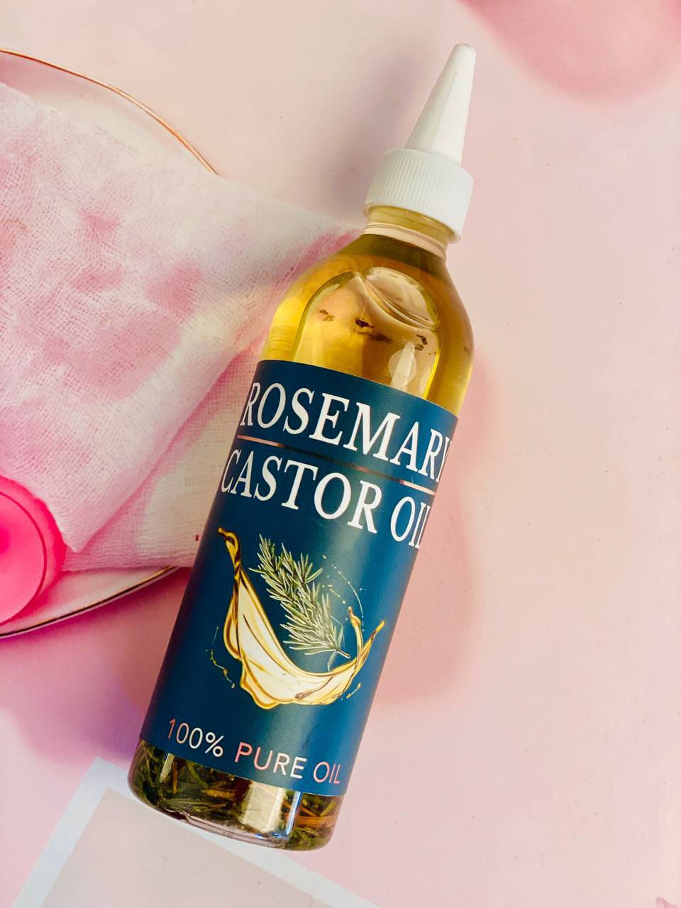 ✨ زيت العناية بالشعر الطبيعي ✨
مزيج مميز من زيت الخروع وزيت الروزماري لتعزيز نمو الشعر وتغذيته من الجذور 🌿💚

🔸 زيت خروع عضوي معصور على البارد يساعد على ترطيب فروة الرأس وتغذيتها بعمق 🌱
🔸 زيت روزماري نقي يحفّز الدورة الدموية في فروة الرأس ويشجّع نمو الشعر الصحي 🌿✨
🔸 مزوّد بـ فوهة دقيقة لسهولة التطبيق بدون فوضى 🧴👌
🔸 تركيبة طبيعية 100% خالية من المواد المضافة والحشوات 🌸

💆‍♀️ مثالي لتقوية الشعر، تقليل التساقط، ومنح الشعر لمعان وصحة أكثر


**إذا كنت صاحب هذا الإعلان وتريد حذفه لأي سبب، رجاءا أرسل رسالة إلى الدعم الفني**