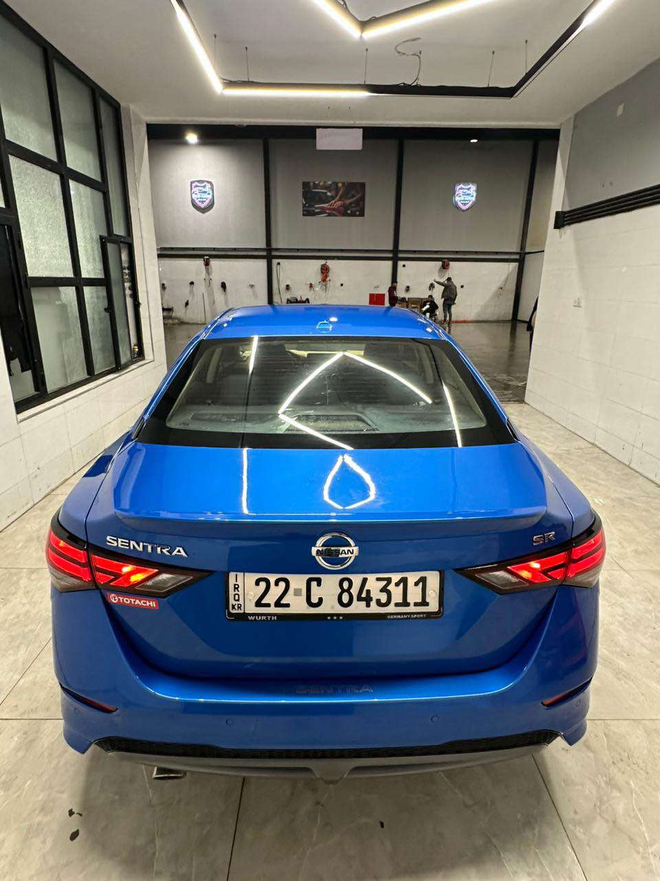 نيسان سينترا 2022 SR
عداد المسافة : 40 الف ميل 
حجم المحرك : 2000 (4 سلندر)
((((مرقم أربيل وجاهز)))
حادثه دوسة وشوية من جاملغ خلفي
بابين مبدل بلادي نفس اللون
⭕️بجم كبس
⭕️خلف كبس
⭕️ايرباك البردة صفحة السكن فقط ومرجع سستم
مواصفات 👇🏻
 بصمة ابواب 
بصمة تشغيل 
تشغيل عن بعد 
سستم سماعات  
شاشة دشبول ديجيتال
كاميرا °360
‏‎كاميرا امامي
كاميرا جانبي
كاميرا خلفي
اوتو هولد 
اوتو ستارات 
اوتو ستوب 
رادار امامي
رادار جانبي  (نقاط عمياء)
رادار خلفي (التحذير من الاصطدام)
حساسات خلفي 
نظام (𝐄𝐂𝐎)
نظام (𝐍𝐎𝐑𝐌𝐀𝐋)
نظام (𝐒𝐏𝐎𝐑𝐓)
كشنات مخمل
تحكمات استيرن
تبريد لمس 
لايتات ليـــLEDـــد عدسة زينون بيلادي
بكلايتات ايـــLEDـــد بيلادي
السعر 143$و بها مجال قليل
مكان السيارة اربيل
تحويل غرامات بشرط (السيارة بأسمي)
السيارة نظيفة واستخدام شخصي ميحتاجلها دينار مصرف
رقم الشاصي 3N1AB8DV5NY236050

*********** واتس اب
*********** أربيل, العراق
