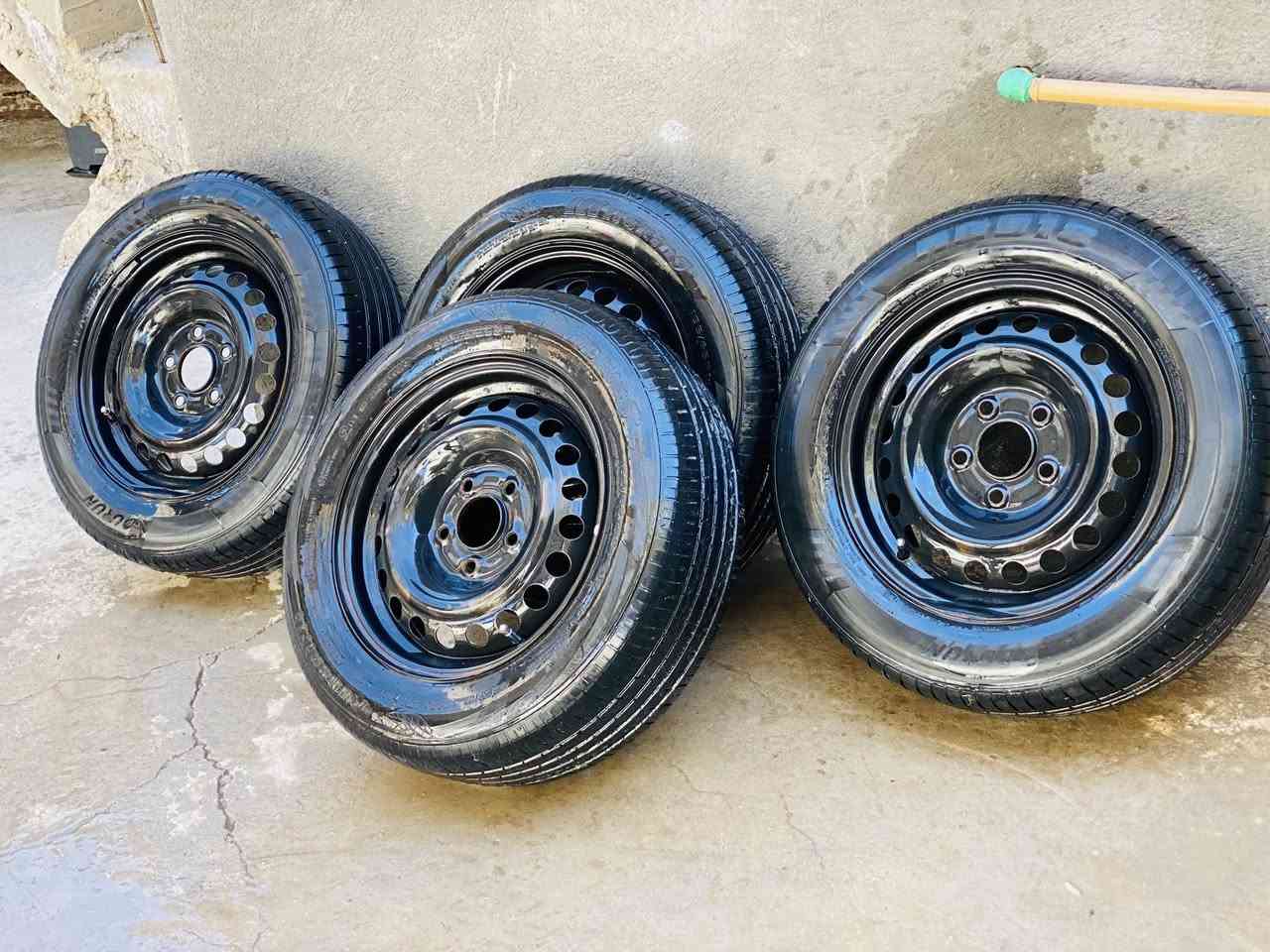 سلام عليكم تايرات هنه والوياله  مالتهن حجم ١٥. البيع  مكاني كربلاء طويريج السعر ٢٠٠  التصال ‭٠٧٧٥ ٤٨٢ ٧٥٤٤‬
