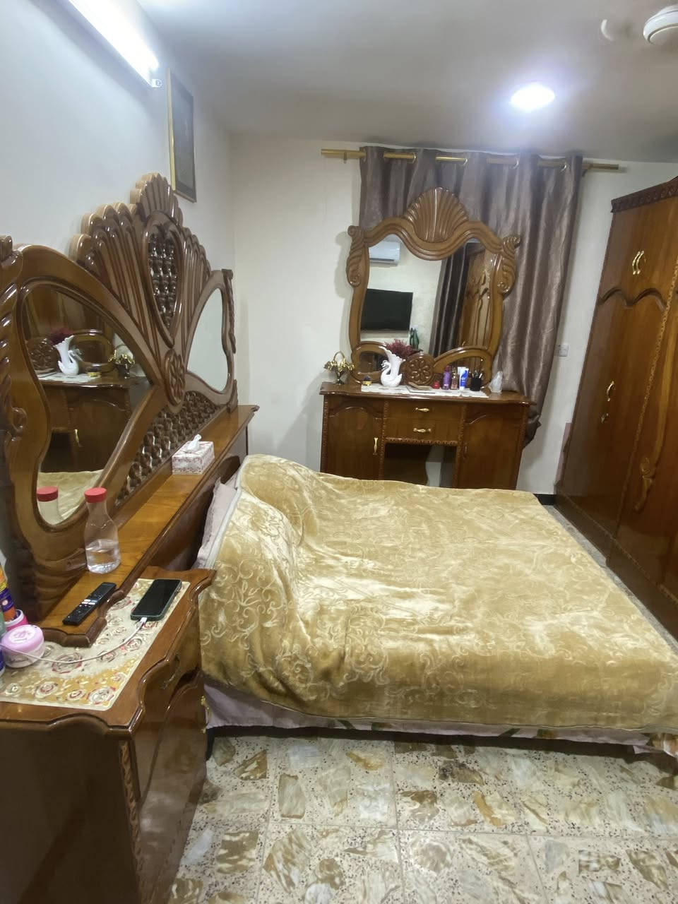 غرفه نوم عراقيه صاج درجه اولى بغداد الحريه 
سعر 700 الف بيه مجال


**إذا كنت صاحب هذا الإعلان وتريد حذفه لأي سبب، رجاءا أرسل رسالة إلى الدعم الفني**