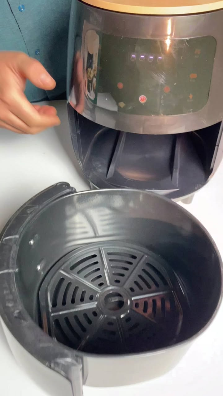 قلاية هوائية 6 لتر 2400 واط مع شاشة تحكم تعمل باللمس 💯

متوفر توصيل 🛵


**إذا كنت صاحب هذا الإعلان وتريد حذفه لأي سبب، رجاءا أرسل رسالة إلى الدعم الفني**