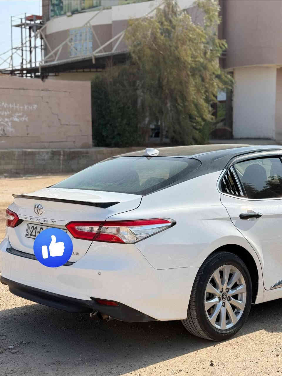 بسم الله الرحمن الرحيم
تويوتا كامري ياباني اصلي 
الموديل 2019
وارد خليجي  ساز اصل 
كفاله عامه من الصبغ 
سعه المحرك 2500

مواصفات السياره LE
زنون 
شاشه كبيره 
حساسات خلفيه 
هاند بريك دكمه 
قطعتين تبريد 
ويل كب 
اشاير بل مري 
مانع انزلاق 
تحكمات سترين 
كروس سرعه 
وباقي المواصفات المعروفه 

السعر 19,000$
يعني 190 ورقه بيه مجال
 
العنوان الانبار
الاستفسار ***********
واتساب ***********
