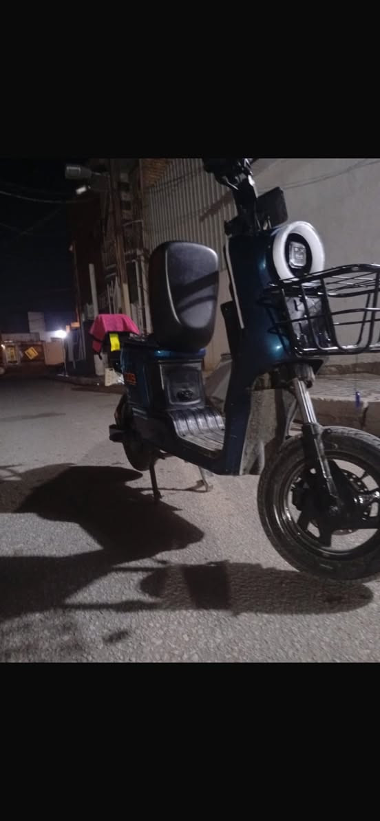 السلام عليكم
دراجه شحن للبيع R9 مكان كربلاء 
مموصفاته معروفه بطاريات جدد 
تواصل متواجد وتساب وعل خط 
سعر مناسب 
***********
مكلف بل نشر
