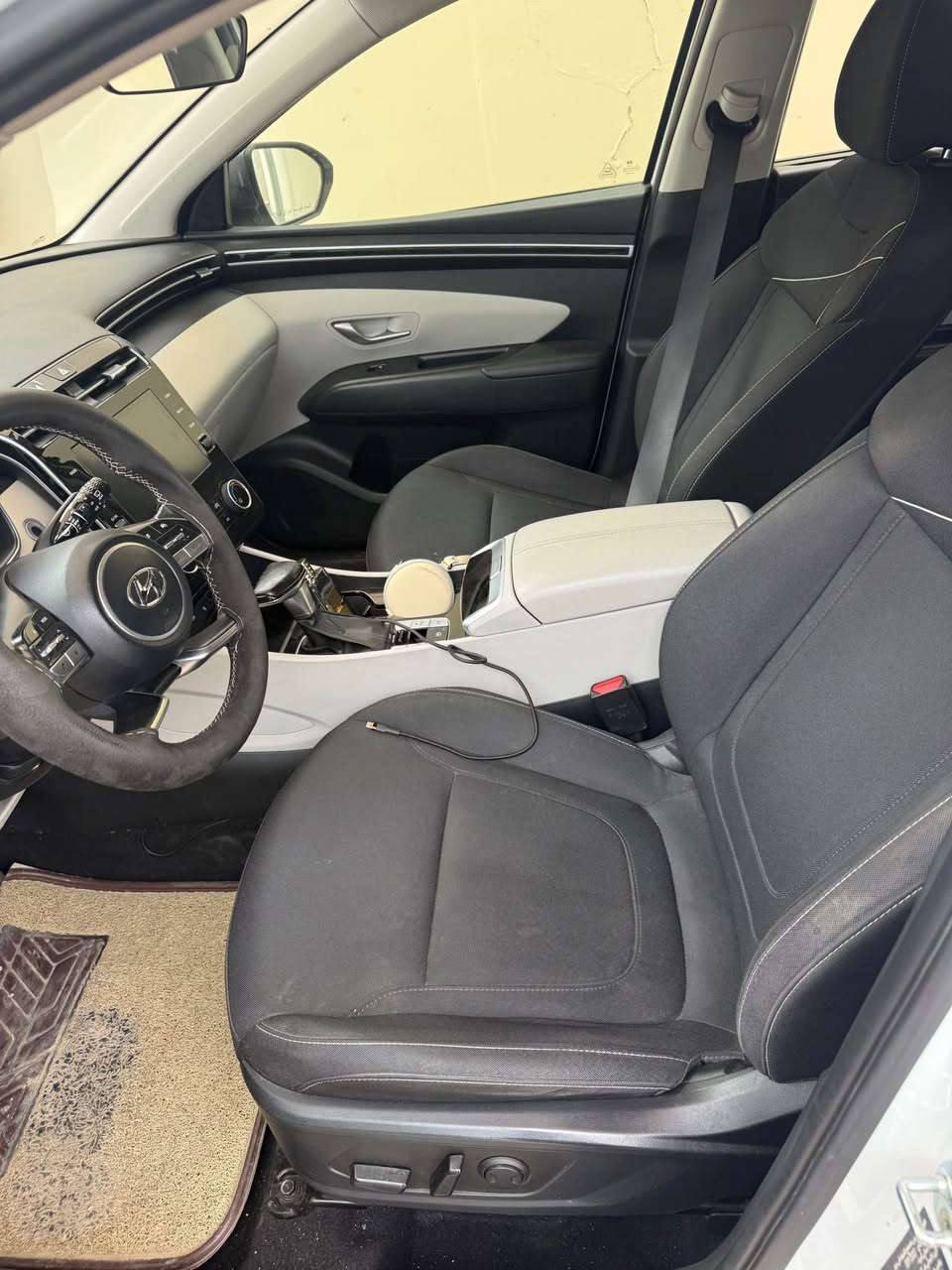 السلام عليكم 
تووسان موديل ٢٠٢٣
ماشيه ٥٥ الف 
مكان السياره بغداد الدورة 
رقم بغداد
السعر ١٩٣ ورقه
*********** بغداد, العراق
