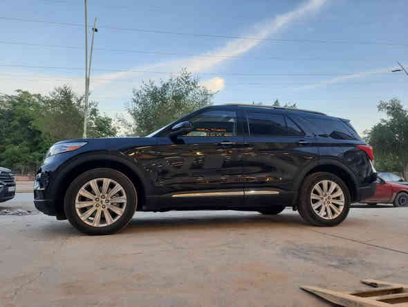 معرض ⚜️PLATINUM⚜️ لتجارة السيارات
سامراء⚜️شارع كراج بغداد⚜️ قرب فلكة العلوة 

***********
***********
 
💢💢💢عرض اليوم 💢💢💢

FORD EXPLORER LIMITED HYBRID  2023

💠 الفئة 4*4 LIMTED HYBRID 

💠 الموديل 2023

💠 اللون / اسود 

💠 عداد المسافات 24000mile 

💠 حجم المحرك 6 سلندر 3.3 لتر،  تنفس طبيعي 

💠 القدرة الحصانية 318hp 🐎🐎🐎

💠 اللوحات / كاتي تترقم شمالي فقط 

💠 المواصفات 
▪️بصمة 
▪️دخول ذكي 
▪️تشغيل عن بعد 
▪️كود بالباب 
▪️مثبت سرعة 
▪️قيادة آلية 
▪️تحديد مسار 
▪️رادار جانبي 
▪️رادار امامي 
▪️حساسات امامية وخلفية 
▪️كاميرا 360 درجة 
▪️فتحة سقف بانورامية 
▪️اوتو ستوب ستارت 
▪️تنبيه سرعة الشارع
▪️فور ويل درايف 
▪️مانع تصادم وتحذير 
▪️كشن كهرباء 8 حركات 
▪️كشن امامي تدفئة وتبريد
▪️كشن جلد بيجي
▪️وضعيات قيادة 
▪️اوتو هولد 
▪️نفكيشن 
▪️كشن vip 
▪️صندوق كهرباء 
▪️تحكم ستيرن 
▪️مانع انزلاق 
▪️كشافات ضباب 
▪️اوامر صوتية 
▪️ستيرن تدفئة
▪️كشنات خلفي تدفئة 
▪️كشنات خلفي كهرباء 
▪️اندرويد اوتو 
▪️إشارات بالمرايا 
▪️كير 10 سرعات 
▪️تبريد 3 قطع 
▪️ويل 20 كروم
▪️يدات تطعيم كروم 
▪️سبايدر كروم 
▪️اوتو بريك 
▪️سايد بريك بصمة 
▪️ ستيرن كهرباء 
▪️بردات خلفية 
▪️دبل كزوز

💠 الضرر / تعديل جاملغ خلفي بارد 

💠 السعر /  اكتب تم يوصلك الرد بالسعر 

💠  رقم الشاصي/  1FM5K8FW4PNA01963
