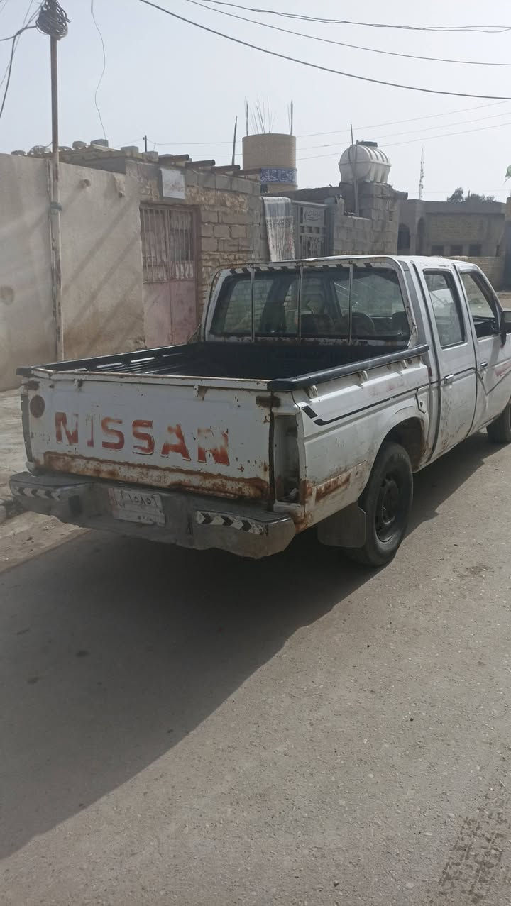 نيسان دبل قماره موديل 1992مكينه تبخير قليل سنويه عظم عاج صاقطه  راعيها من ناصريه بس ماندله ب 12 ورقه المكان ميسان وبيها مجال قليل  ***********مكلف بل نشر رقم صحابه
***********
