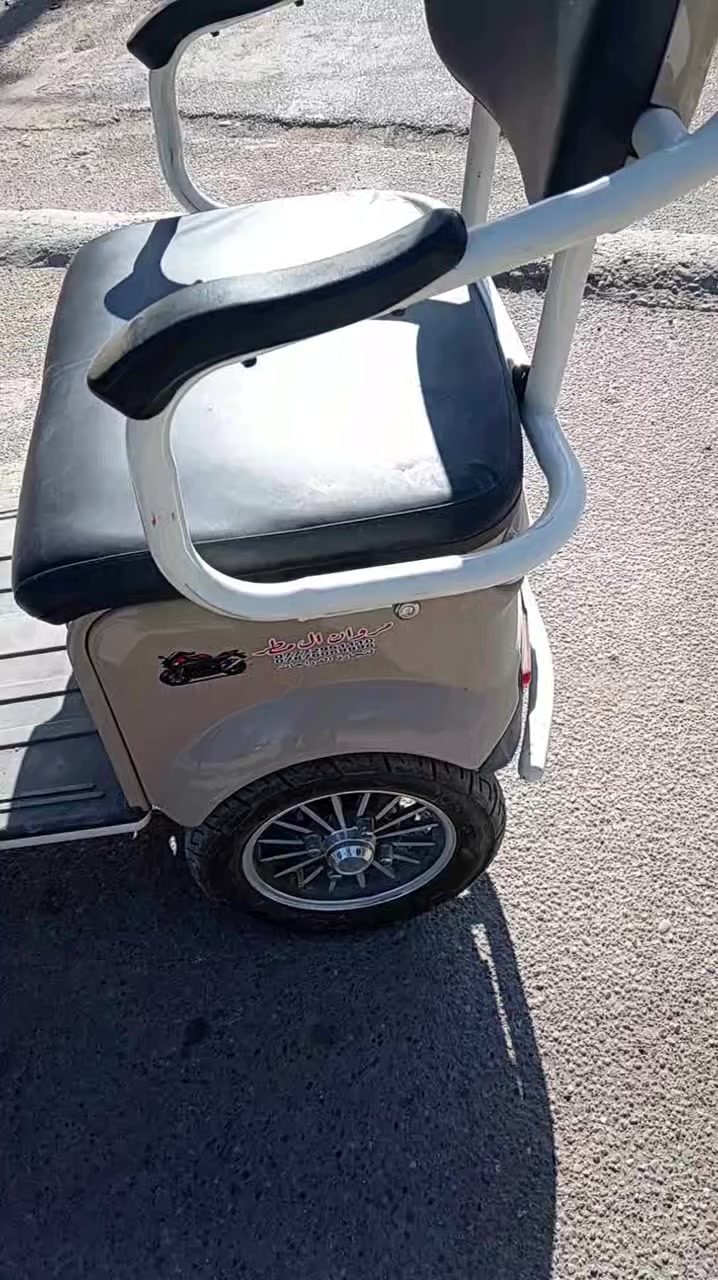 السلام عليكم تكتك شحن جديد هاي نضافته كدامكم للبيع بغداد قرب تقاطع درويش السعر مليون ٣٠٠ وبيه مجال *********** بي واتساب
