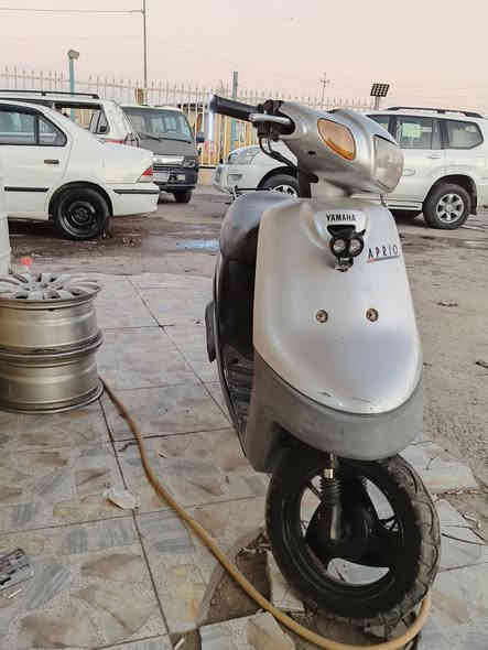 السلام عليكم دراجه بطه للبيع الدراجه شغاله نكره  هندر السلف عوزه باتري الدراجه مفتوحه مره وحده بيها صوت اكسن قليل السعر 425 وبيها مجال للشراي قليل الشراي يتصل *********** ميسان العماره حي الجامعه الدراجه أوراق اصولي بسمي تحويل مباشر
