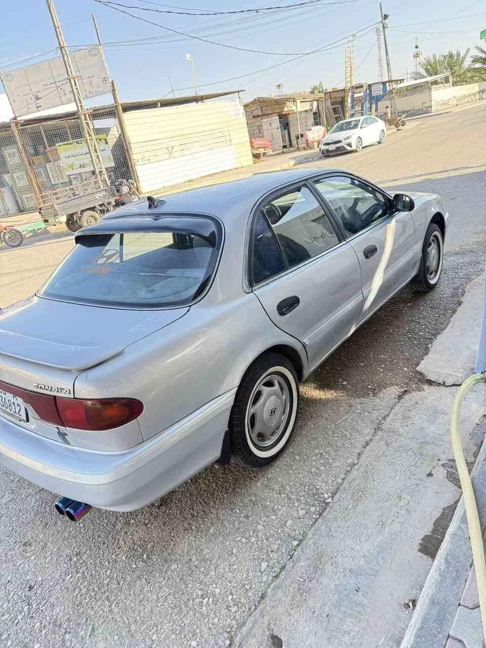 سونتا تو موديل ٩٤ كير ومكينه وتبريد كله بل الجيس كير عادي تخم تاير رقم ديالى تحويل ثاني يوم السياره مصبوغه حزام جماليه فقط تبريد ثلج وتخم تاير جديد وكل نقص مابيه حداديه جديده حيل للستفسار *********** مكاني واسط الصويره السعر ٤٥ وبيه مجال
