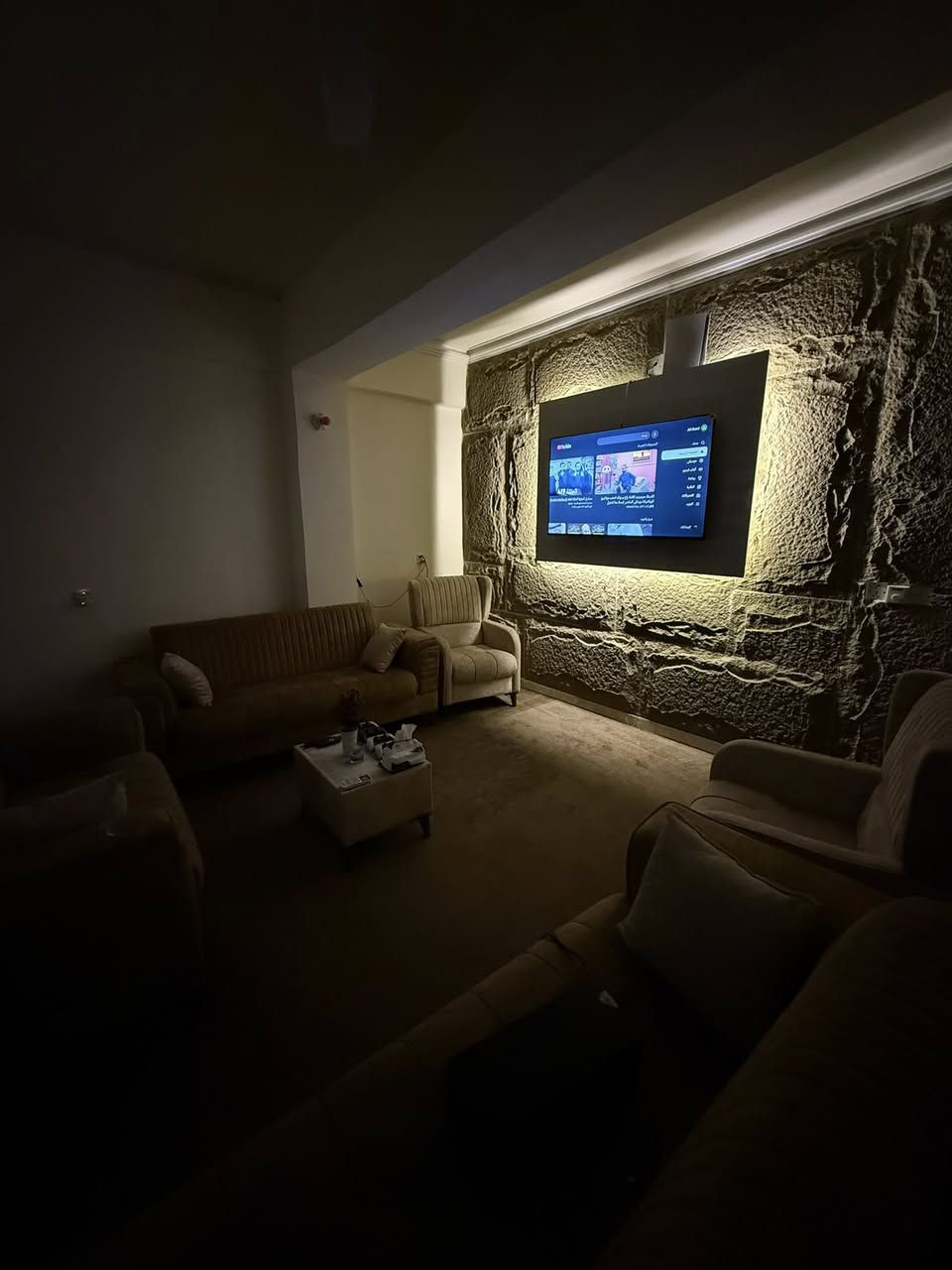 غرفتين وصالة 
الكرادة 

3 سبالت انفيرتر 
ثلاجة فستل 
غرفة نوم 
استقبال 
مطبخ 
تلفزيون هاينسس 4K بمليون ماخذها وصلها موجود
اوفن + طباخ + مكنسة + غلاية وهاي الامور
غرفة الثاني بي جربايات ام نفر 
ميز طعام 
ديكور 
زولية تفصال
جزامة 

الشقة كاملة متكامل حتى المواعين 
سعرها ٣ ملايين وايجارها ب ٨٠٠ بالشهر كامل 
مع العلم الشقة مكلفتني فوك ٨ ملايين


**إذا كنت صاحب هذا الإعلان وتريد حذفه لأي سبب، رجاءا أرسل رسالة إلى الدعم الفني**