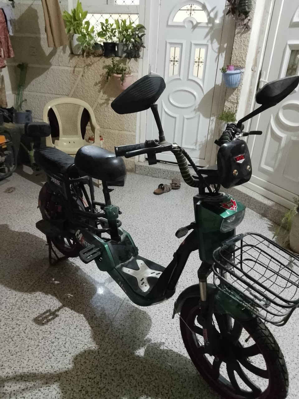 سلام عليكم هذه الباسكل مستخدم أسبوع واحد   يرادله بس تبديل بطاريه سعره 450 ونهايته 430.   الباسكل نضيف      التواصل معه الرقم ***********
