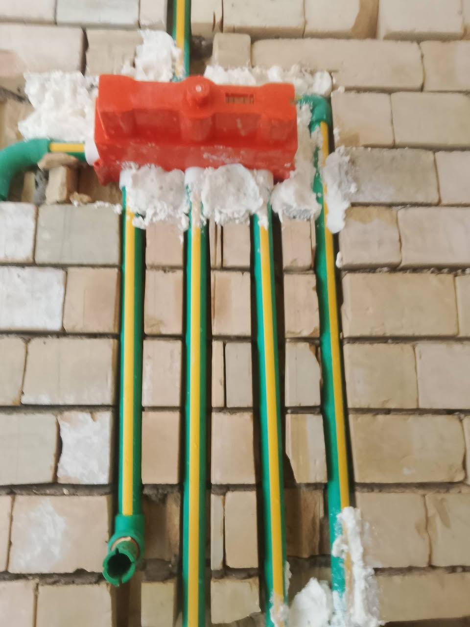 حسن عباس #للتئسيسات 
***********
***********
