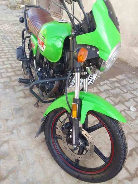 السلام عليكم دراجه دايوان 22 محرك 150مرقم ذي قار السعر2300وبيهامجال ***********
