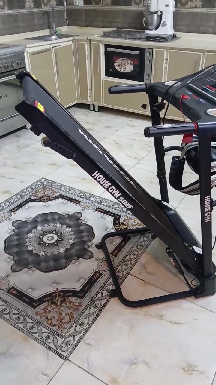 جهاز جري نضيف كلش مزاج شغال يصير للضهر للرجل المشكله من جاي يشتغل يرجف ابيعه هيج سعره ١٠٠ مكاني بغداد مدينه متواجد وتساب  ***********
