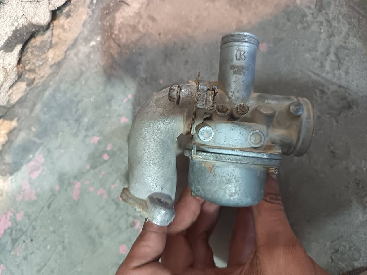 السلام عليكم كابريتر تفصيخ مالقفاز حجم ٨٠ او دبلات الرقم *********** بغداد حي القاهرة
