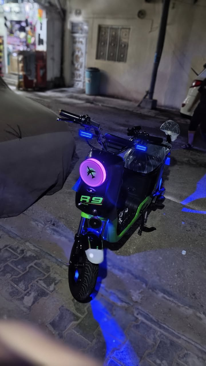 آر 9 فول مواصفات دراجه نضيف
المواصفات/اشاير كلهن شغاله 
كلوبات أمامي خلفي
هورن
مرايات
 بإيدان
سله 
بي نظام R  بك
لايت عالي ناصي 
بايسكل كلش. حلو ومواصفاته حلو
ملاحظه : بي شخط إصبع بل تكمه الجوه الخضر
السعر,450 وبي مجال
الرقم الاتصال؛:***********
