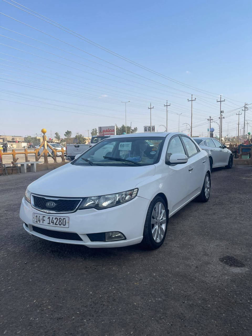 سلام عليكم للبيع كيا سيراتو موديل 2011 خليجي كفاله من الضربه والتبديل والصبغ والفتح محرك 1600دوش محرك كير تبريد حداديه كفاله سياره فول مواصفات رقم بصره جديد سنويه مجدده 2029 سياره جديده سعر 105 مجال كلش قليل ***********/عنوان بصره قضاء الهارثه
