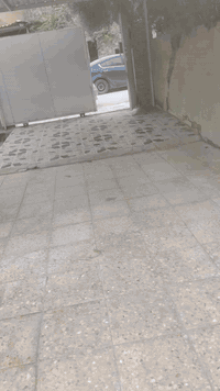 السلام عليكم ورحمة الله قطعه ٧٠٨ متر طابو صرف بحي بابل دور الضباط الواجهه ٢٤ متر نزال ٢٩ تبعد عن الشارع العام ١٥٠ متر. القطعه تحتوي على بيت لكن تنباع على شكل ارض سعر المتر مليونين وستميه اي تفاصيل ثانيه الاتصال عالرقم ***********
