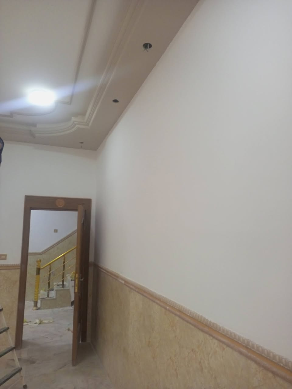 السلام عليكم عندي كادر خلف جدران ارضيات واجهات 
بانواعها دواخل صبغ طلس كلشي نشتغل  كربلاء ***********شرط العمل هندسي درجه اولى
