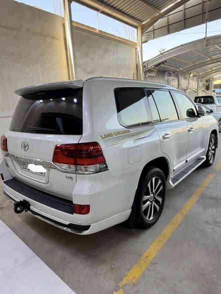 الحسن لتجاره السيارات 
العنوان-واسط الزبيديه

لاند كروز 2019 ابريم الأصلي 

مكفوله كلش جديده 

السعر 560$ مجال بسيط 

***********
