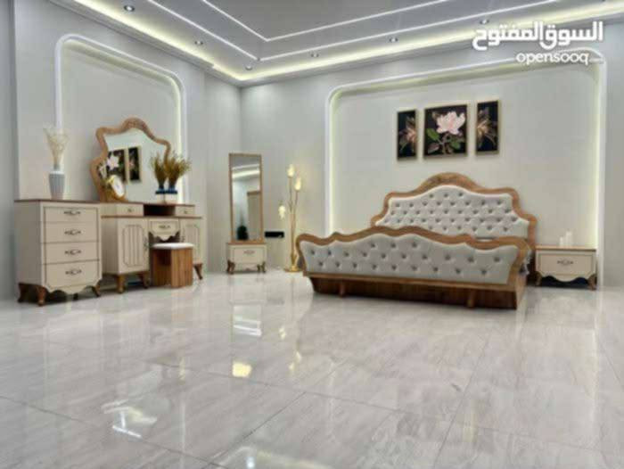 ✨ غرفة تركي كانتري الاصلي 10 قطع✨
ضهر بلوك سرير مخزن
✨ نظافة 95 /💯

🚚 شد ونقل مجاني داخل بغداد
📦 توصيل للمحافظات بكروه حجز على وتساب*********** تابعو صفحه 💥
