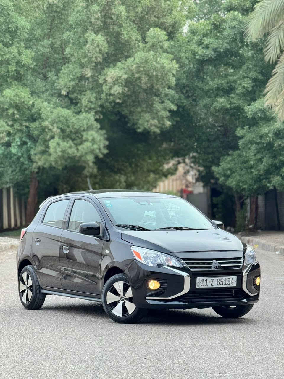 السلام عليكم
مستوبيشي ميراج 2024
رقم بغدا الجديد باسمي 
حادثه جاملغ وشويه من البنيد 
وبيه صبغ جاملغ توحيد لون 
السياره بدون دواخل .. بدون ايرباك
ماشيه 32 الف 
كير ومحرك كفاله ممفتوح برغي بيهم 
فول تحكم استيرن
شاشه كار بلي 
كامرا خلفيه
حساسات
رادار امامي 
كروز سرعه
ويل كب بلادي
السياره جاهزه كير ومحرك وحداديه وتبريد
 واي نفص مابيه واحله من الصور
السعر 88 وبيه مجال 
عنواني بغداد
متواجد واتساب 
***********
