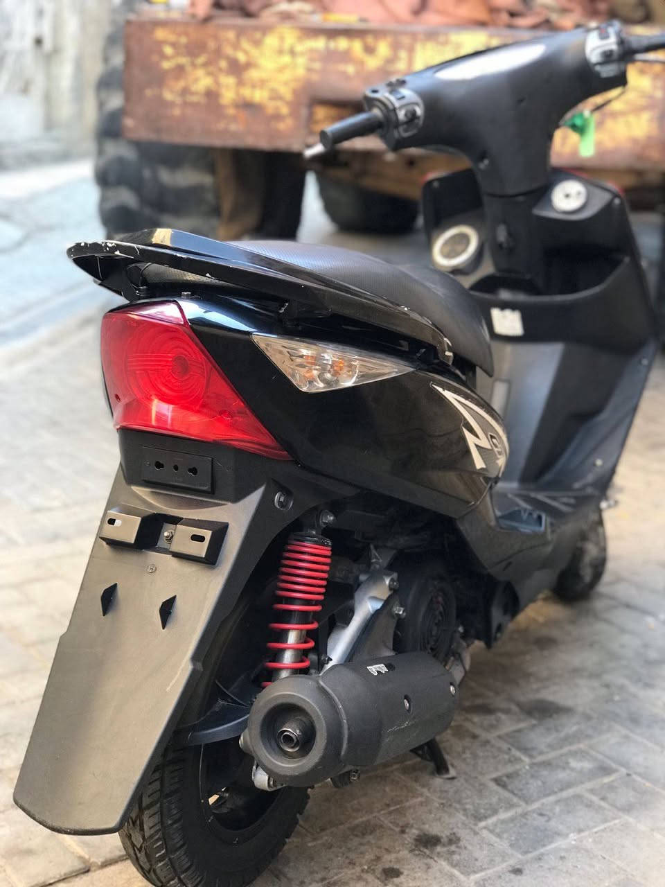 السلام عليكم دراجه CTR ثعلب دراجه نضيفه وماعايزة برغي كبل للشارع سلف هندر شغال كهربائيات كامله اشاير كامله نكرة سلف بكل وقت عليهه وياله مال جي تي ار حديث دراجه شلعه ومعدل وبل واقع احله من صور تراي لللبصرة مكاني مدينة الصدر السعر 700
***********
