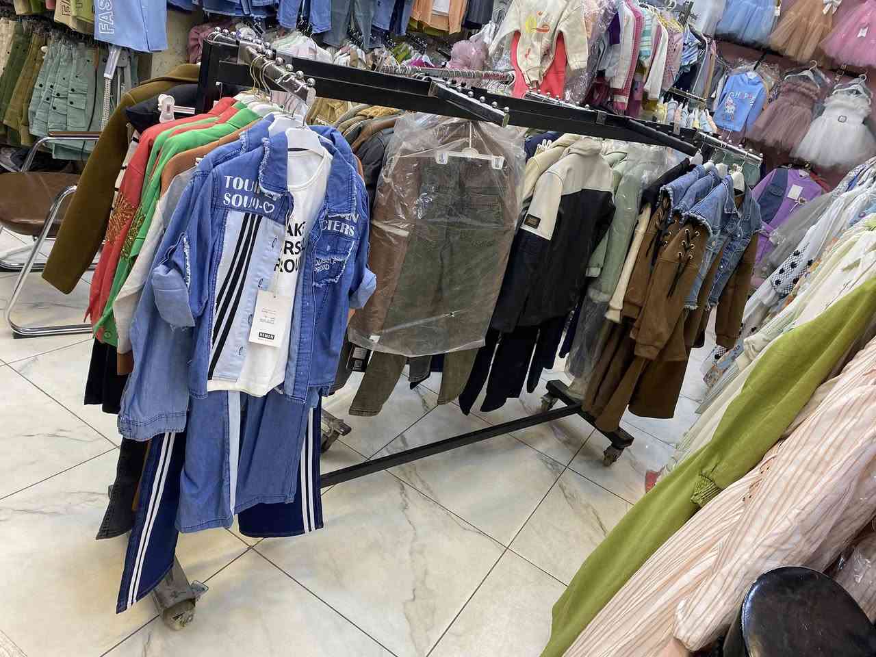 🔥 استاندات للبيع بحالة ممتازة ونظيفة جداً
✔️ مناسبة للمحلات   

💰 السعر مناسب جداً وعلى الخاص 

📍 العنوان: الحرية الثانية  

📩 للجادين فقط، المراسلة


**إذا كنت صاحب هذا الإعلان وتريد حذفه لأي سبب، رجاءا أرسل رسالة إلى الدعم الفني**